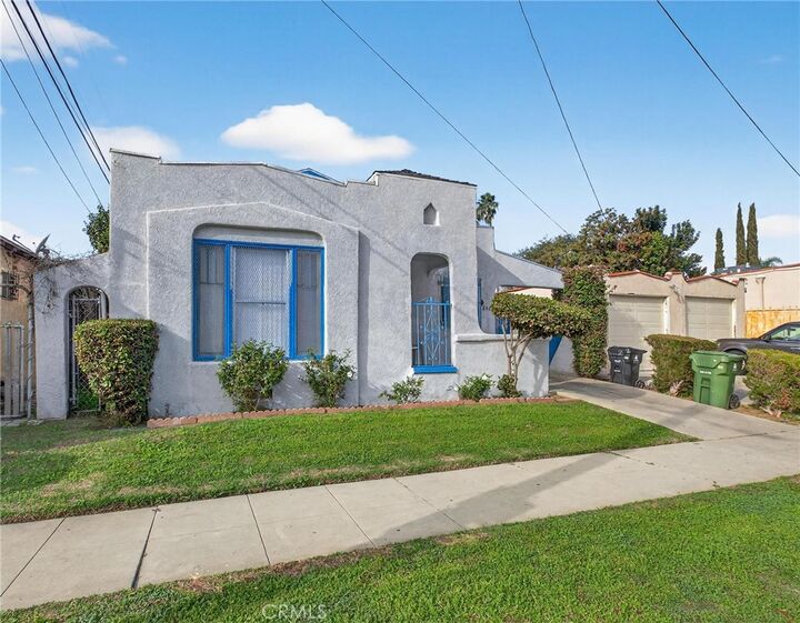 Property Photo:  8463 S Halldale  CA 90047 