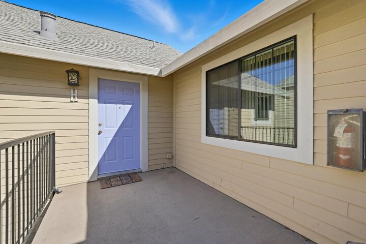 Property Photo:  7441 Auburn Oaks Court H  CA 95621 