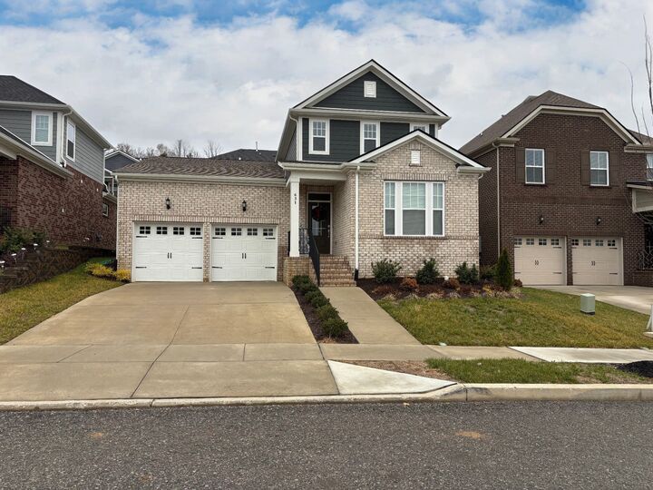 Property Photo:  631 Snap Dragon Ln  TN 37075