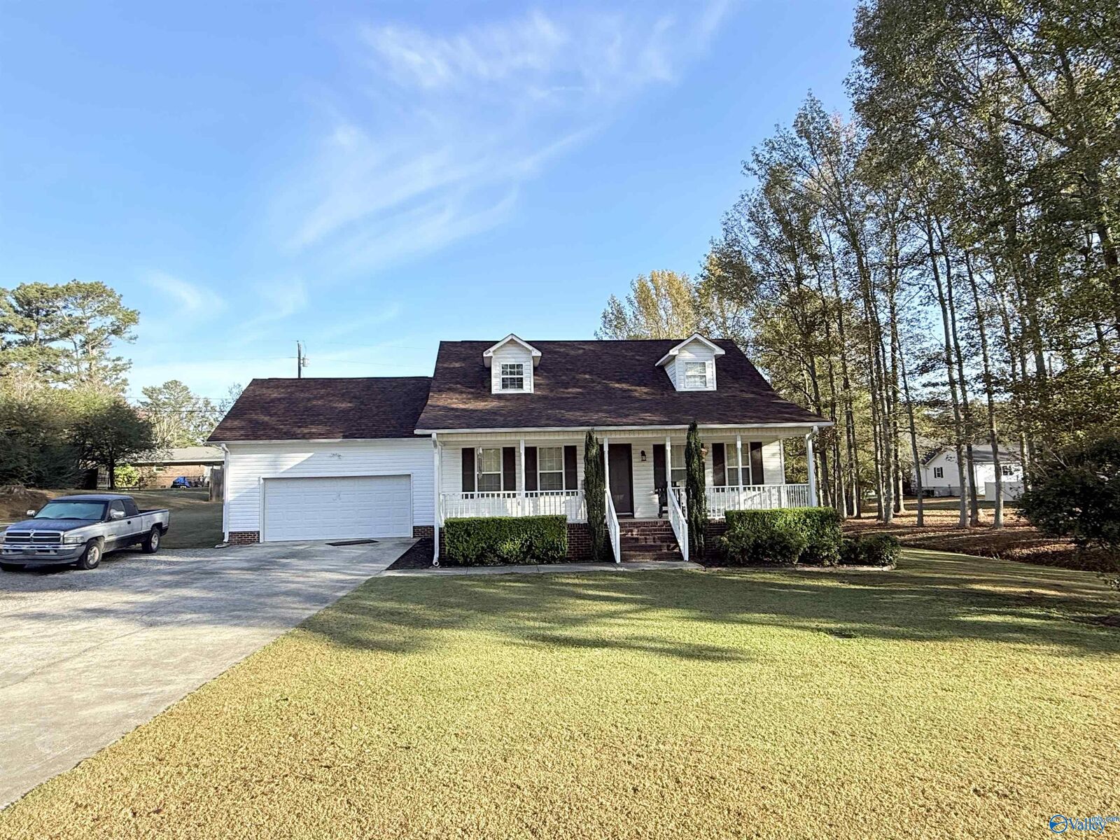 Property Photo:  1103 6th Place NE  AL 35016 