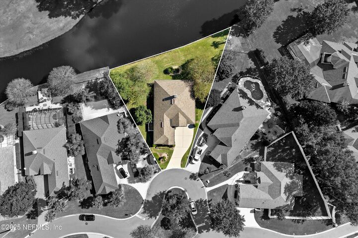 Property Photo: 4528 E Seneca Drive FL 32259