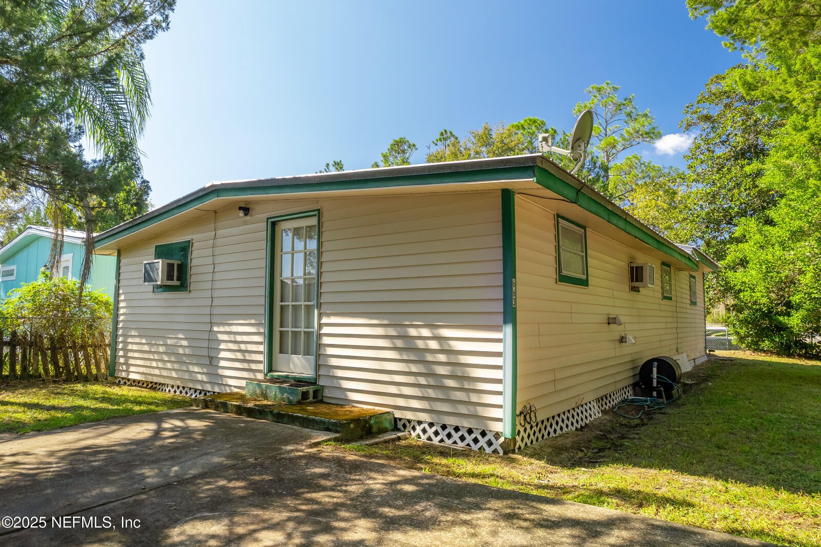 Property Photo:  663 Carlin Road  FL 32189