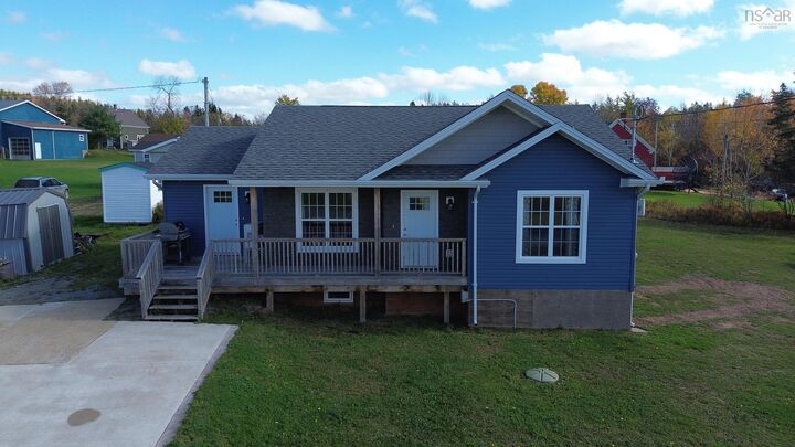 11 Brynlees Lane — photo 1