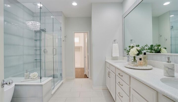 Property Photo:  15846 Breedlove Place 152  TX 75001