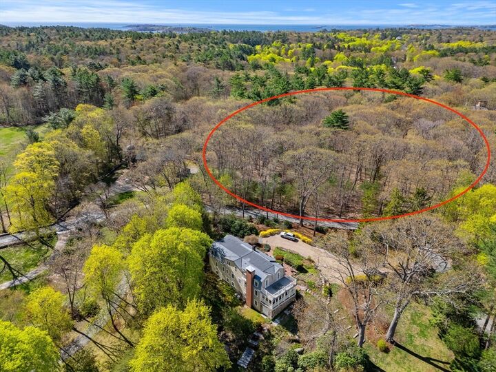 Property Photo:  5 Preston Pl  MA 01915 