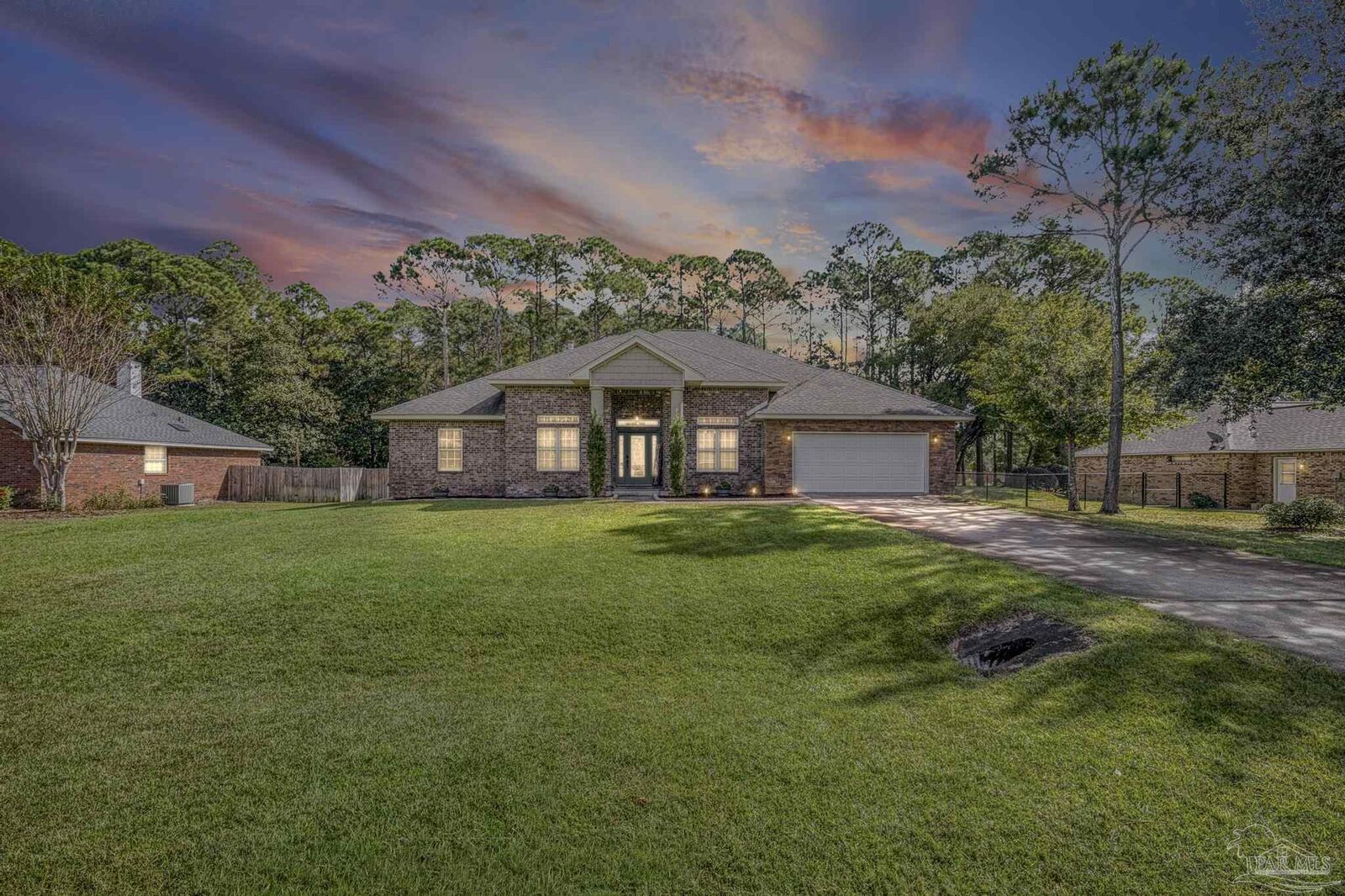 Property Photo:  2350 Ash Dr  FL 32566 