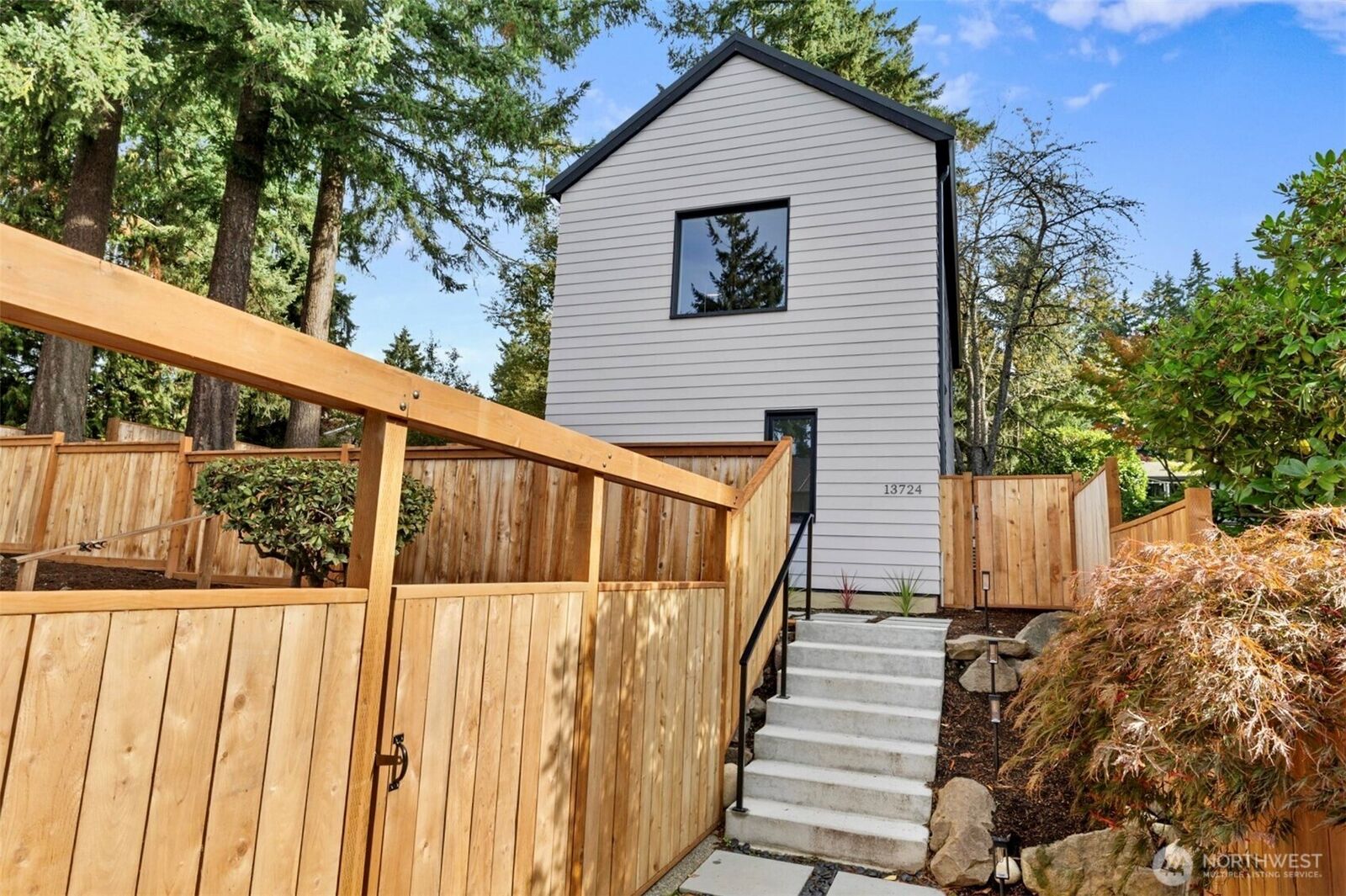 Property Photo:  13726  22nd Avenue NE 3  WA 98125 