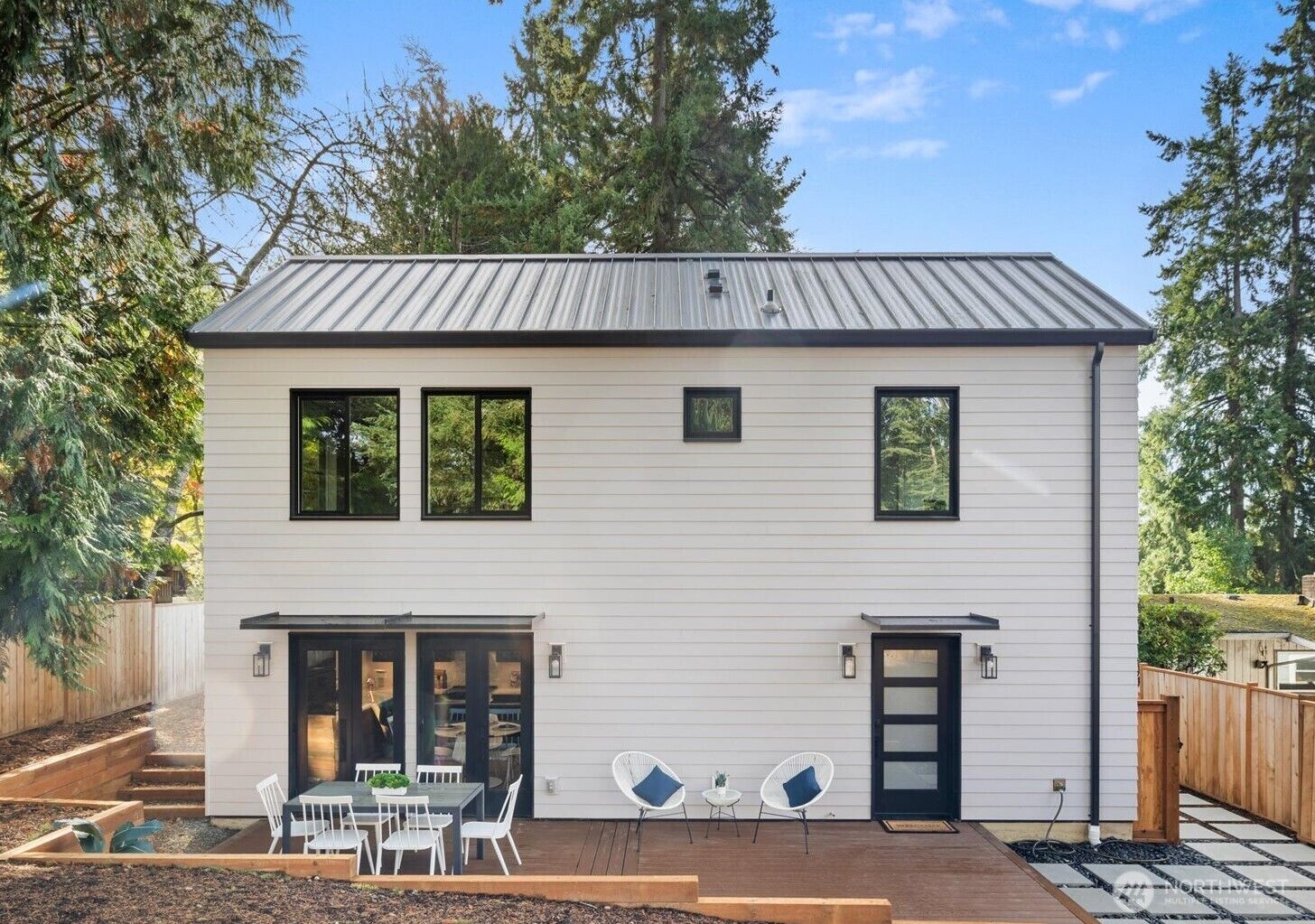 Property Photo: 13724 22nd Avenue NE WA 98125