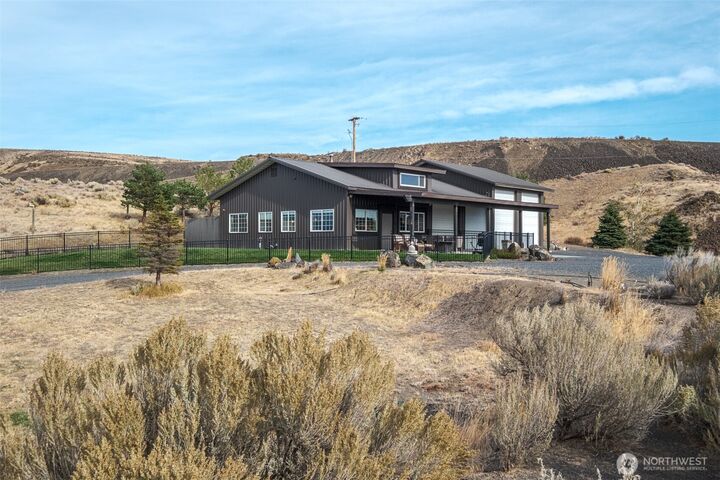 Property Photo:  21489  State Highway 17N  WA 98851 