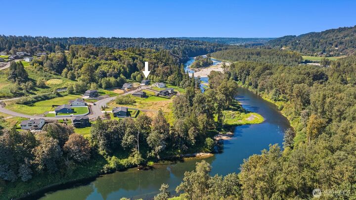 Property Photo:  15806  201st Place SE  WA 98272