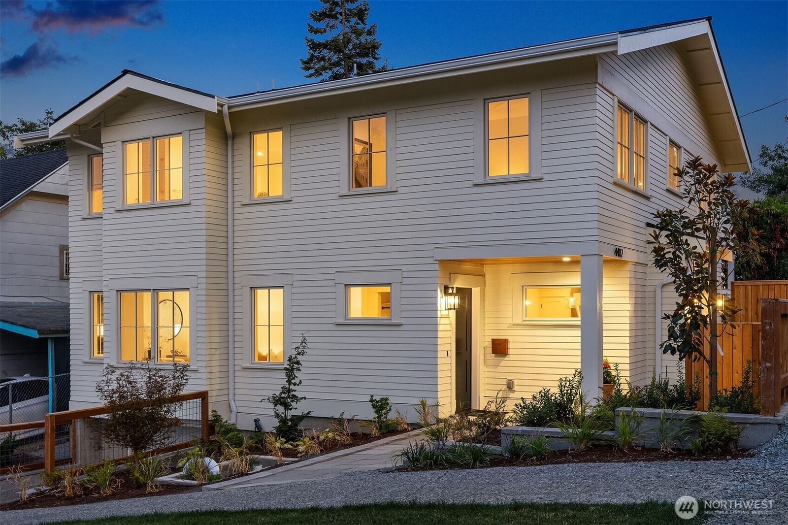 Property Photo:  4402  Letitia Avenue S  WA 98118