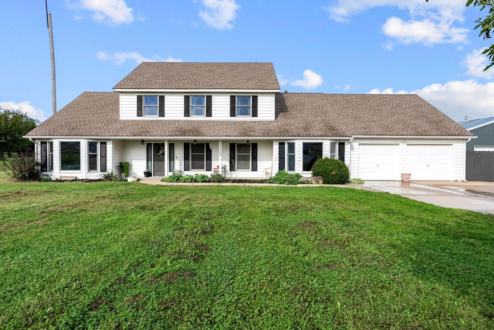 Property Photo: 12203 SW Valleyview Rd KS 67002