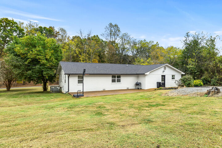 Property Photo:  1650 County Road 700  TN 37303