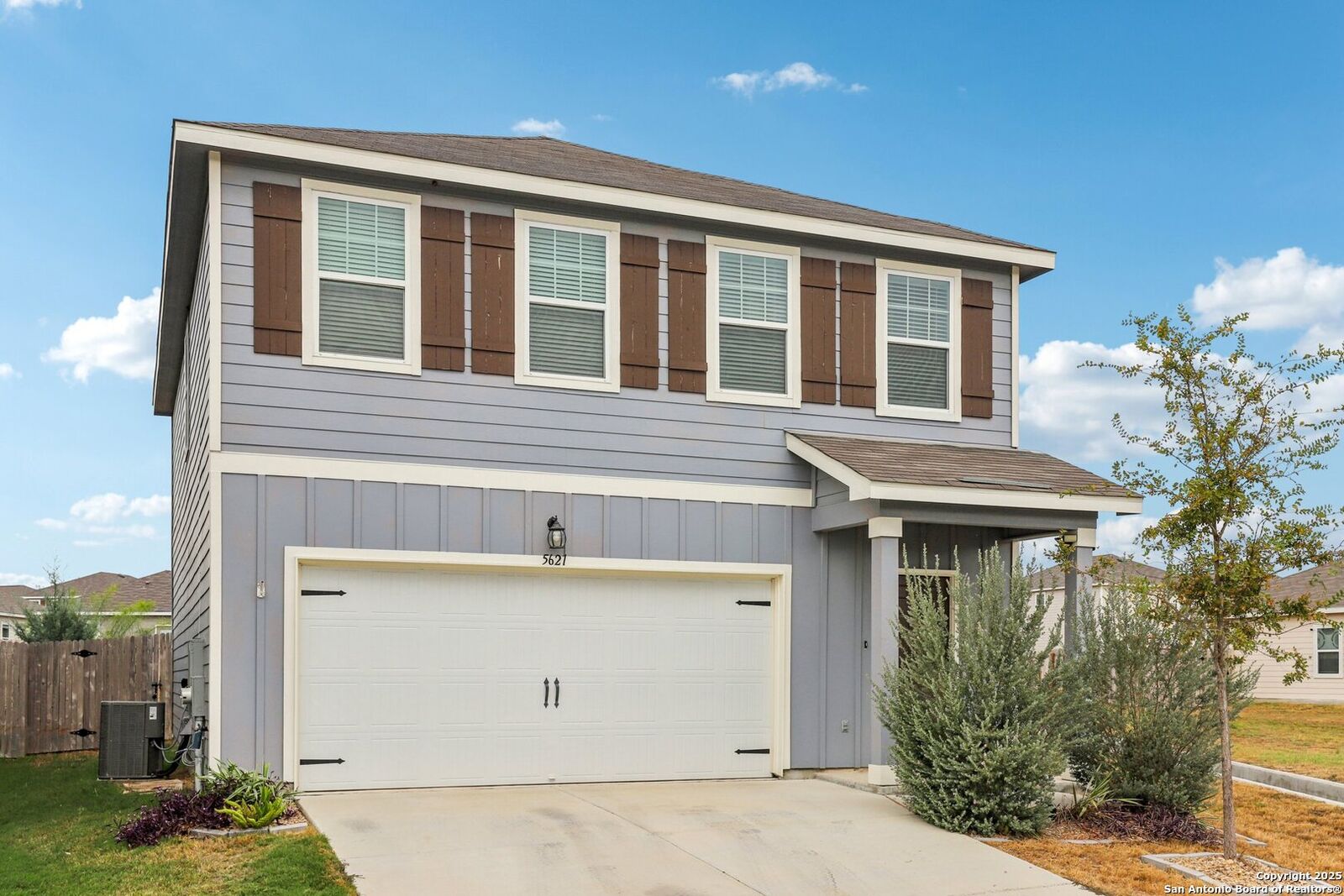 Property Photo: 5621 Pearl Meadow TX 78109