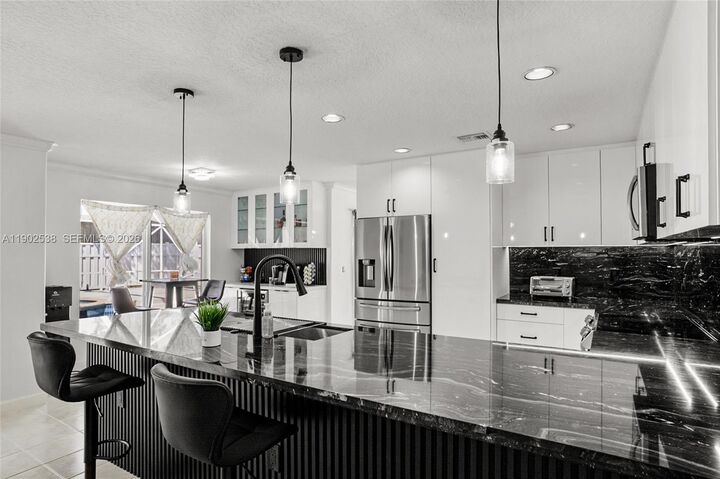 Property Photo:  2261 NW 139th Ave  FL 33323 