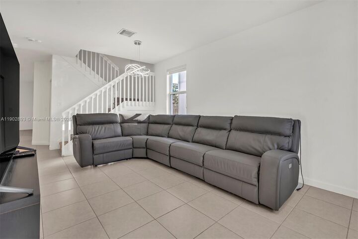 Property Photo:  11851 NW 46th St  FL 33076