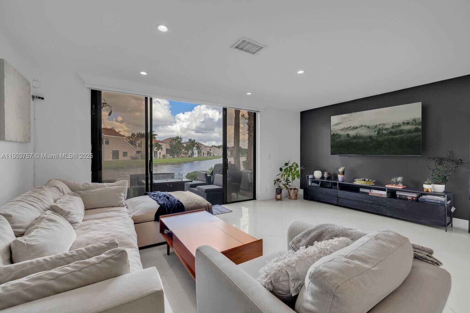 Property Photo:  10731 NW 14th St 275  FL 33322