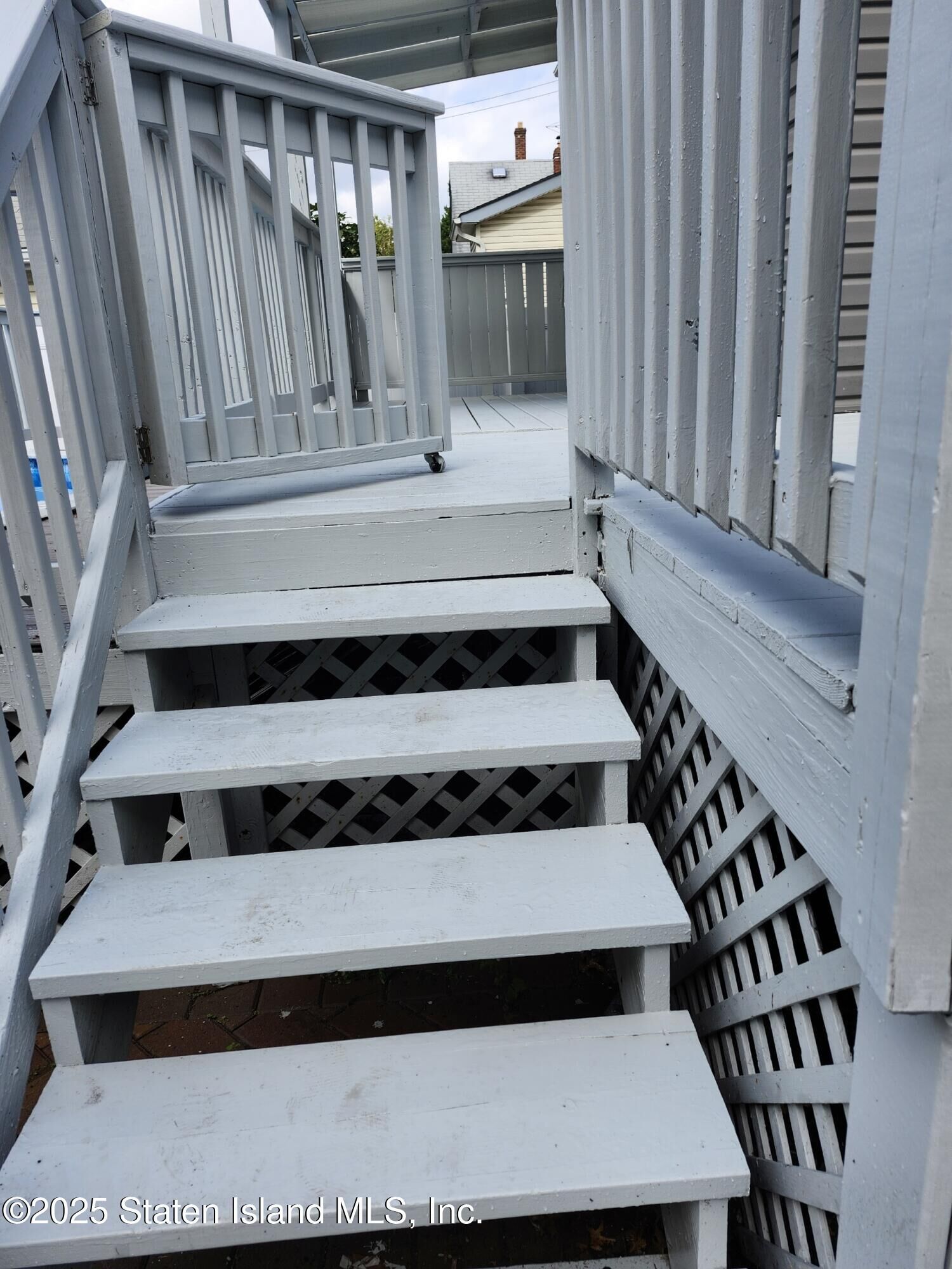 Property Photo:  184 Dickie Avenue  NY 10314