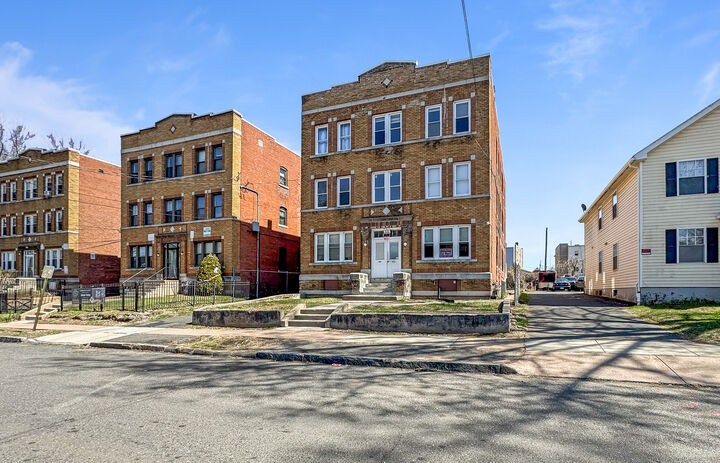 Property Photo: 142 Clark Street CT 06120