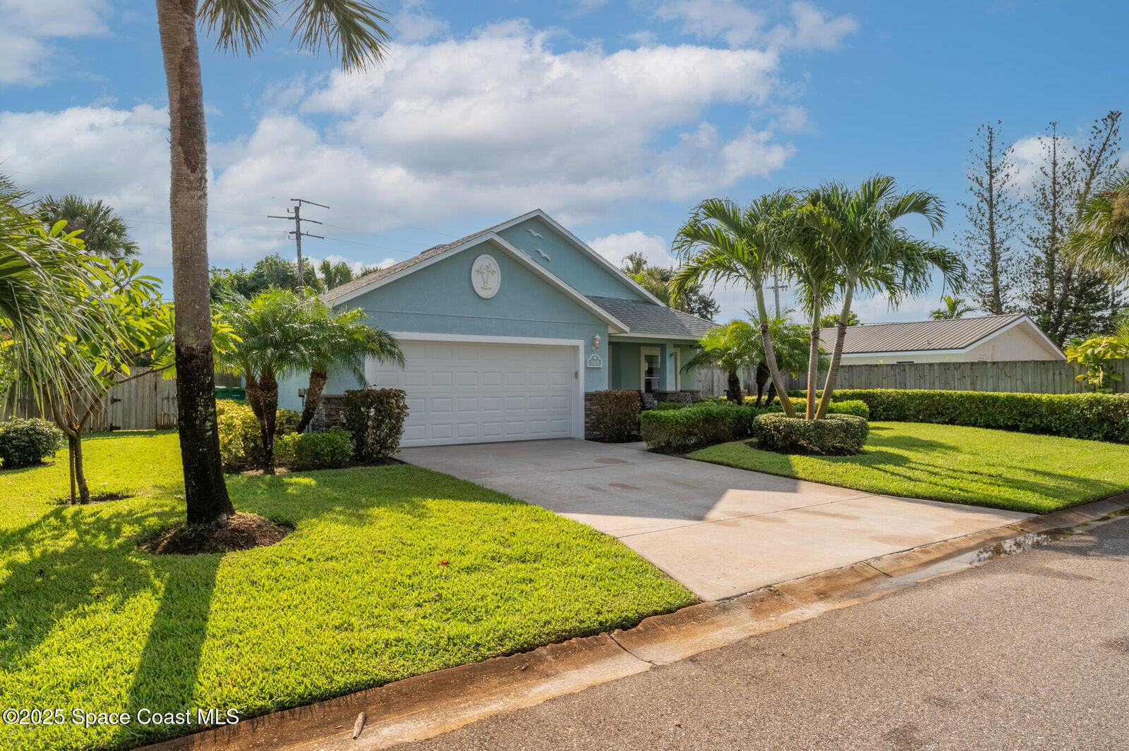 Property Photo:  101 Wimico Drive  FL 32937 