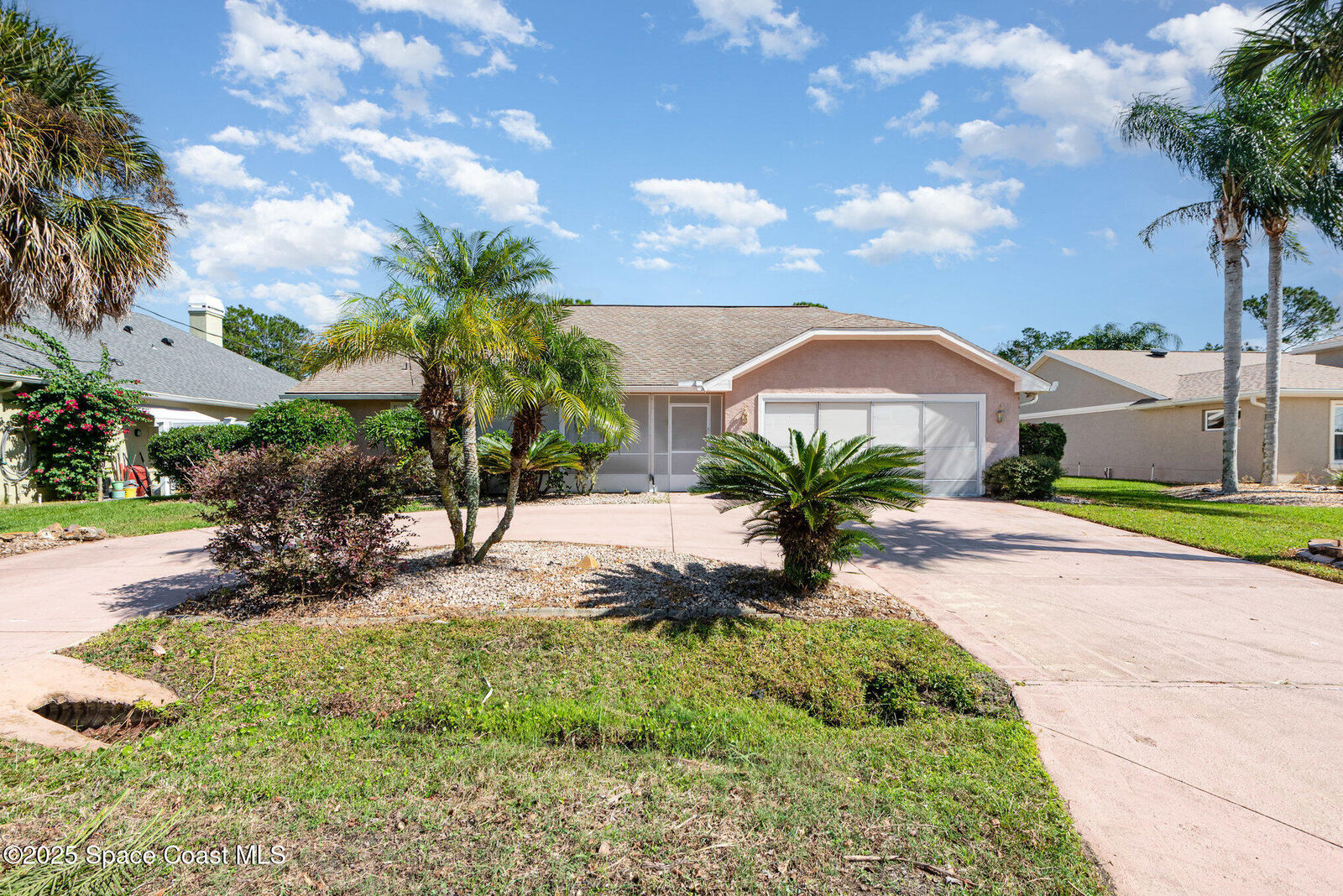 Property Photo:  156 Beachway Drive  FL 32137 