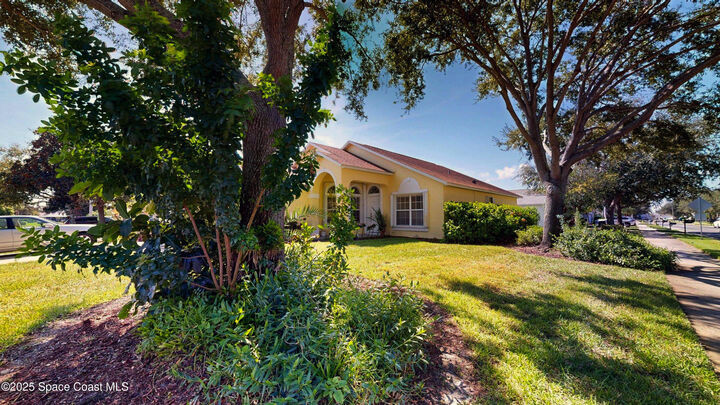 Property Photo:  3401 Deer Lakes Drive  FL 32940 