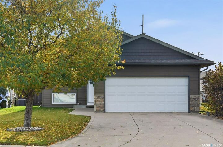 Property Photo:  710 Kenderdine Road  SK S7N 4V8