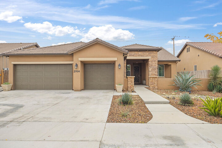 2914 S Clark Street  Visalia CA 93292 photo