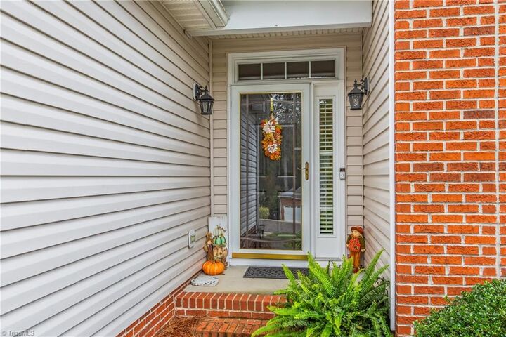 Property Photo:  1260 Beaverton Trail  NC 27103 