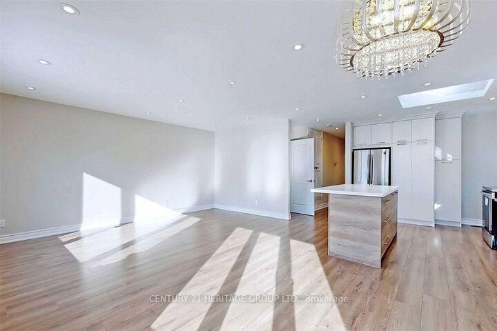 Photo de la propriété:  765 Greenfield Crescent Main  ON L3Y 3B2