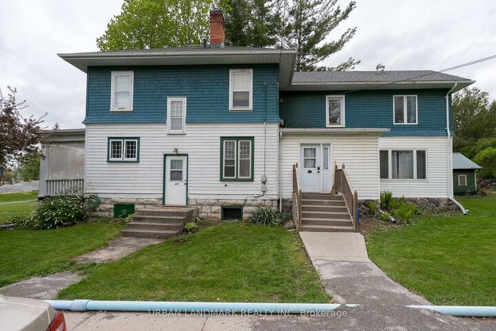 Property Photo:  142 St Lawrence Street E  ON K0K 2K0 