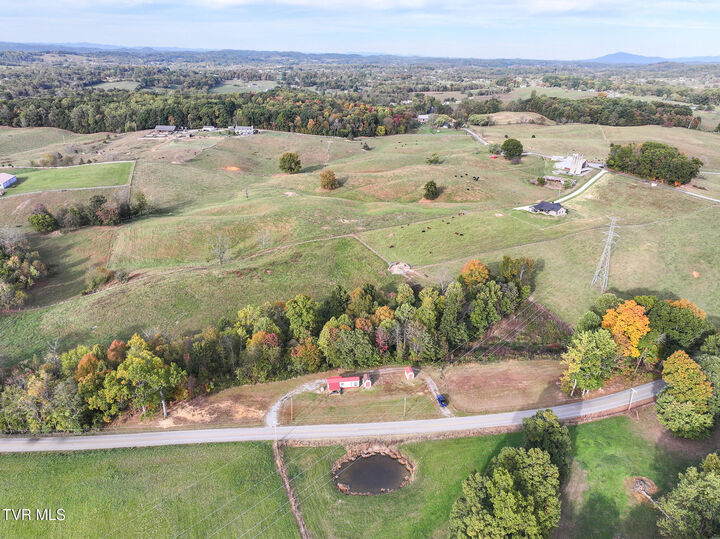 Property Photo:  202 Tweed Road  TN 37681