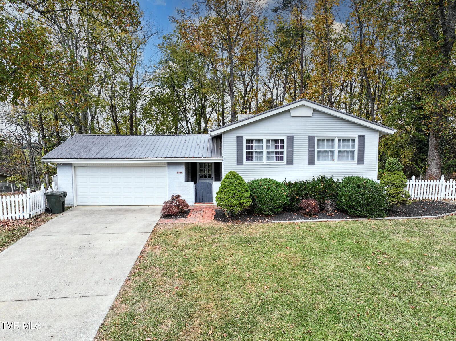 Property Photo:  1814 Brentwood Drive  TN 37743 