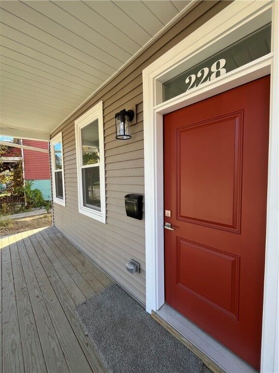 Property Photo: 228 Mayflower St PA 15206