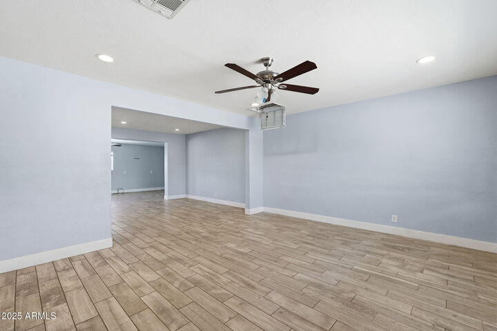 Property Photo:  1016 S Siesta Lane  AZ 85281