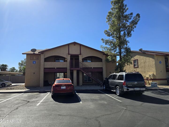 Property Photo:  465 W Ivyglen Street 219  AZ 85201 