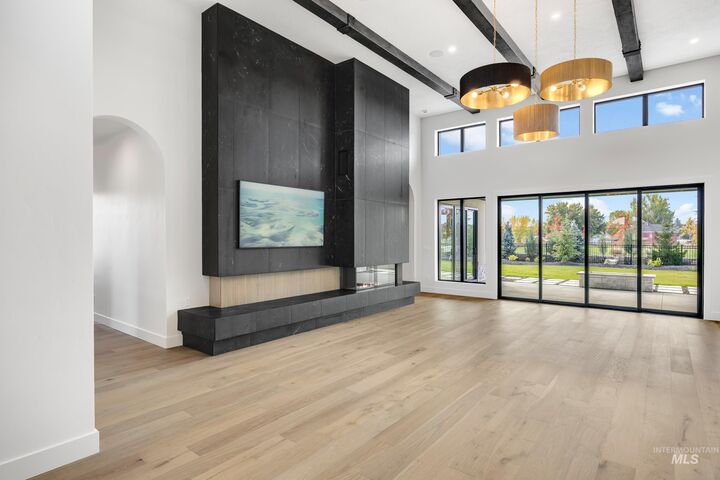 Property Photo:  571 N Pembina Place  ID 83616