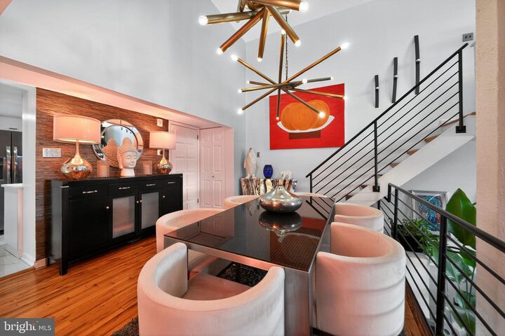 Property Photo:  915 Bainbridge Street 25 102  PA 19147