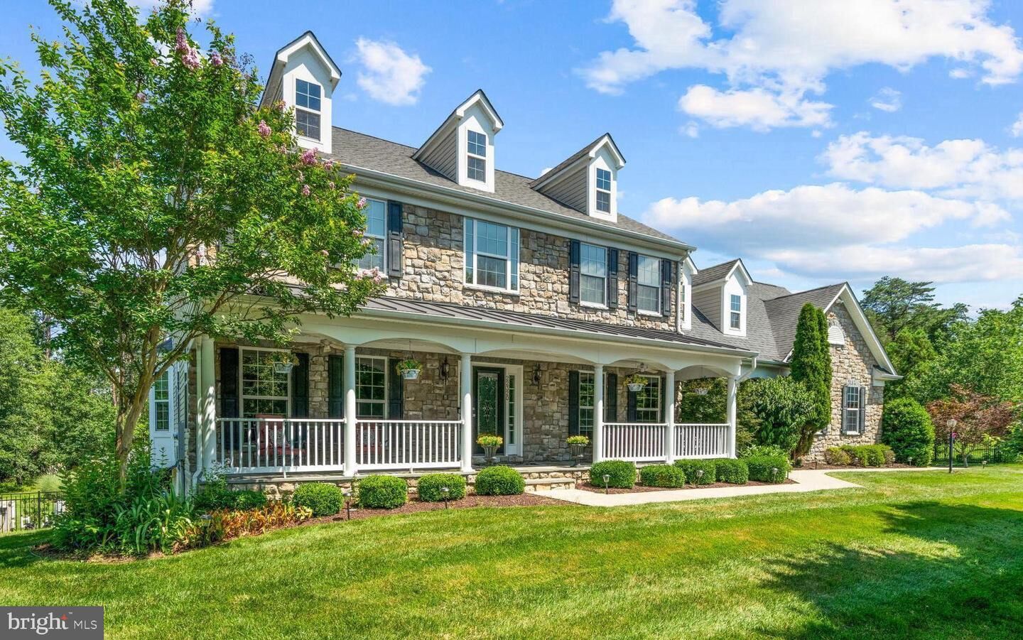 Property Photo: 22320 Pasture Rose Place VA 20148