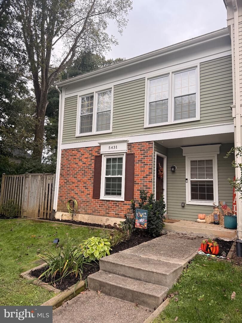 Property Photo: 5431 Crows Nest Court VA 22032