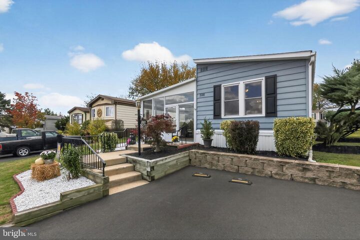 Property Photo: 328 Woodstream Way PA 19454