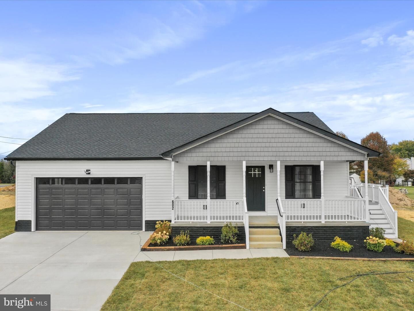 Property Photo: 602 W Spring Street VA 22664