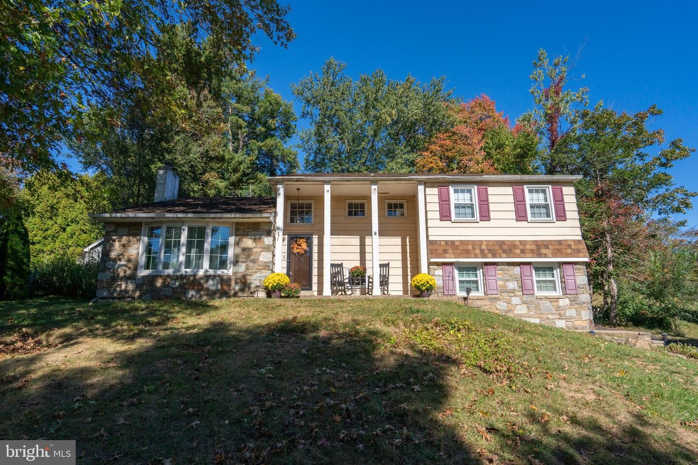 Property Photo: 261 Fairhill Drive PA 18966