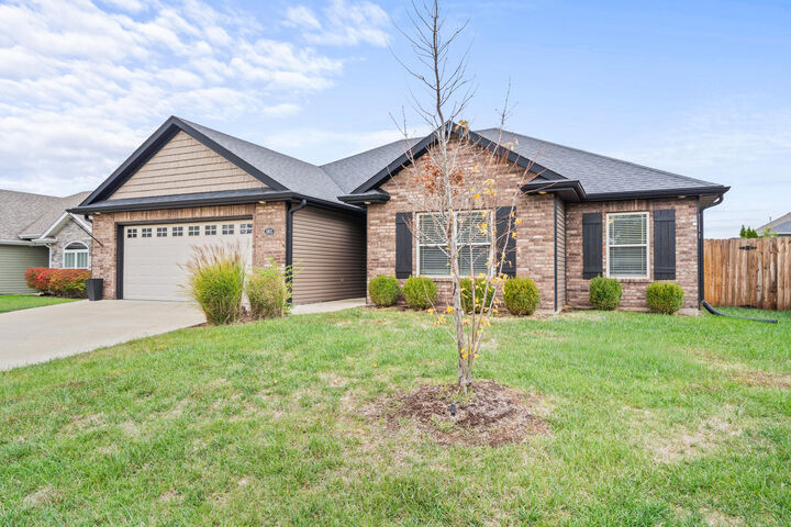 Property Photo: 5811 Misty Springs Way MO 65202