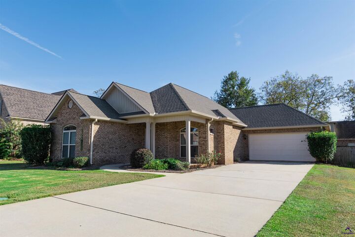 Property Photo: 135 Parkview Grove GA 31047