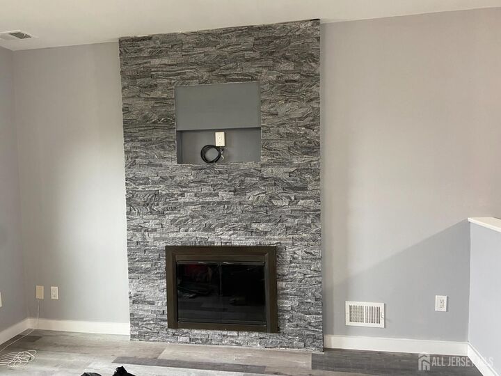 Property Photo:  87 Deptford Court  NJ 07747