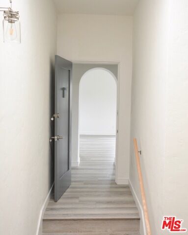 Property Photo:  1317 Riviera Ave  CA 90291