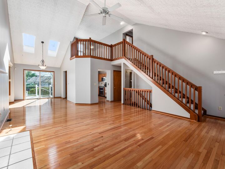 Property Photo:  1113 Tarragon Drive  OH 43040