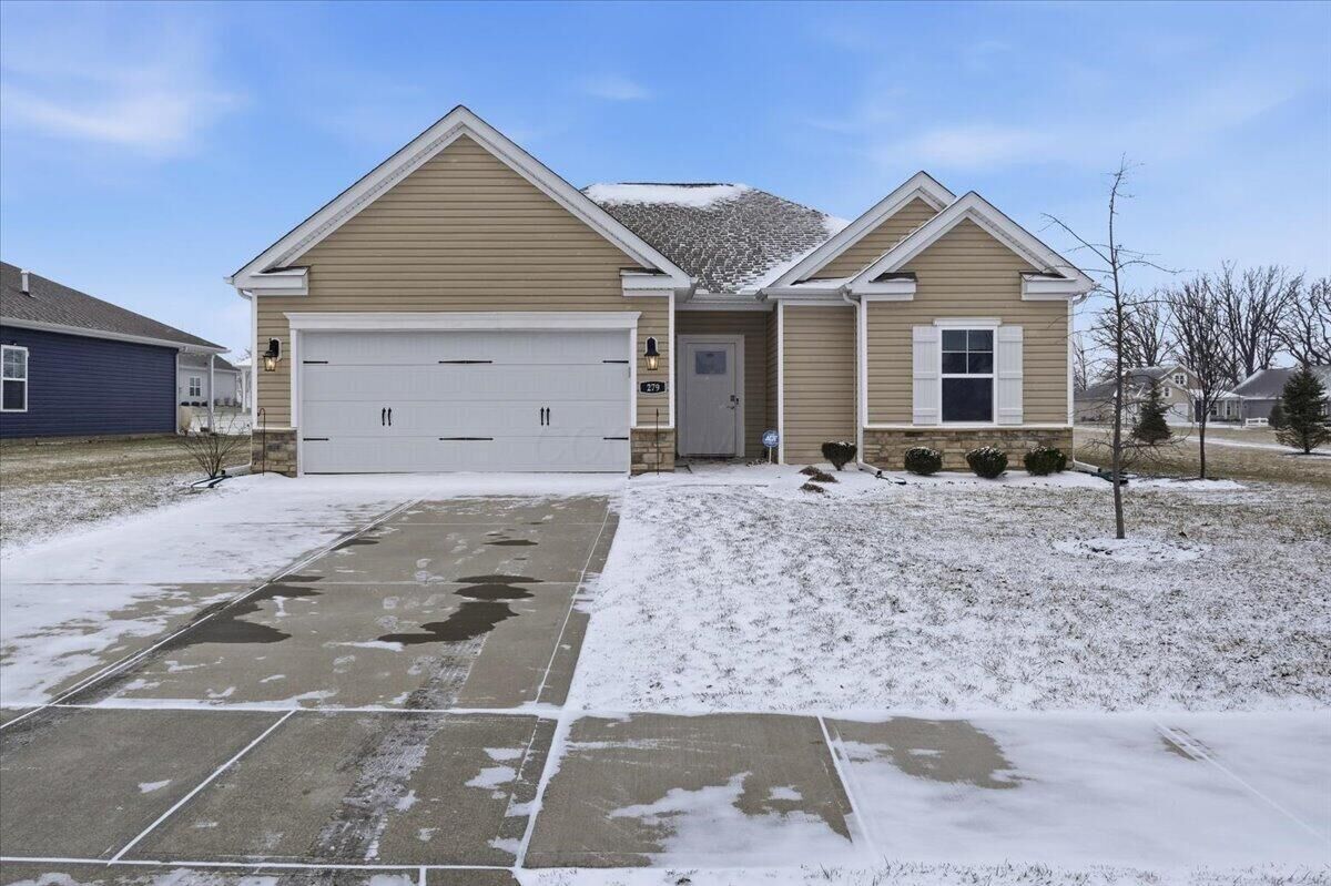 Property Photo:  279 Mannaseh W Drive  OH 43023 