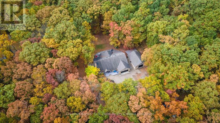 9862 Lakeshore Drive  Lambton Shores (Grand Bend) ON N0M 1T0 photo